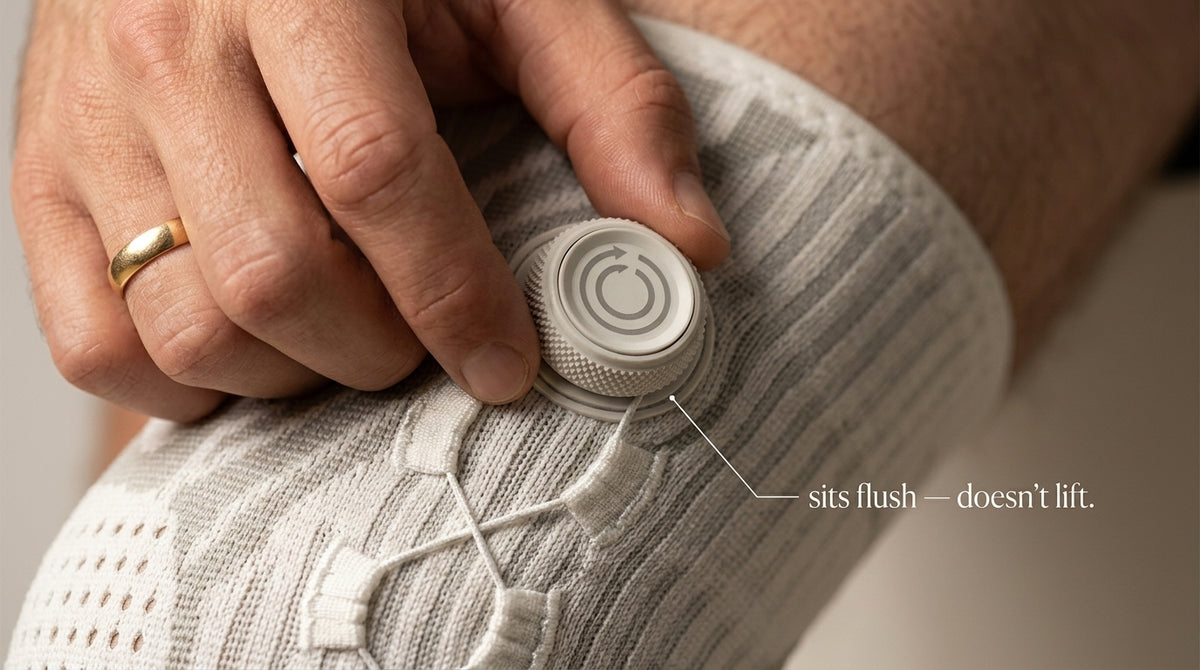 The dial that stays put — not just tighter, but anchored to the shape of your knee.